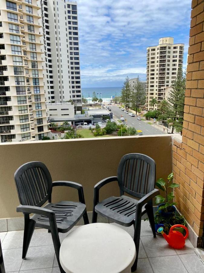 Surfers Holiday Apartments Guldkusten Exteriör bild